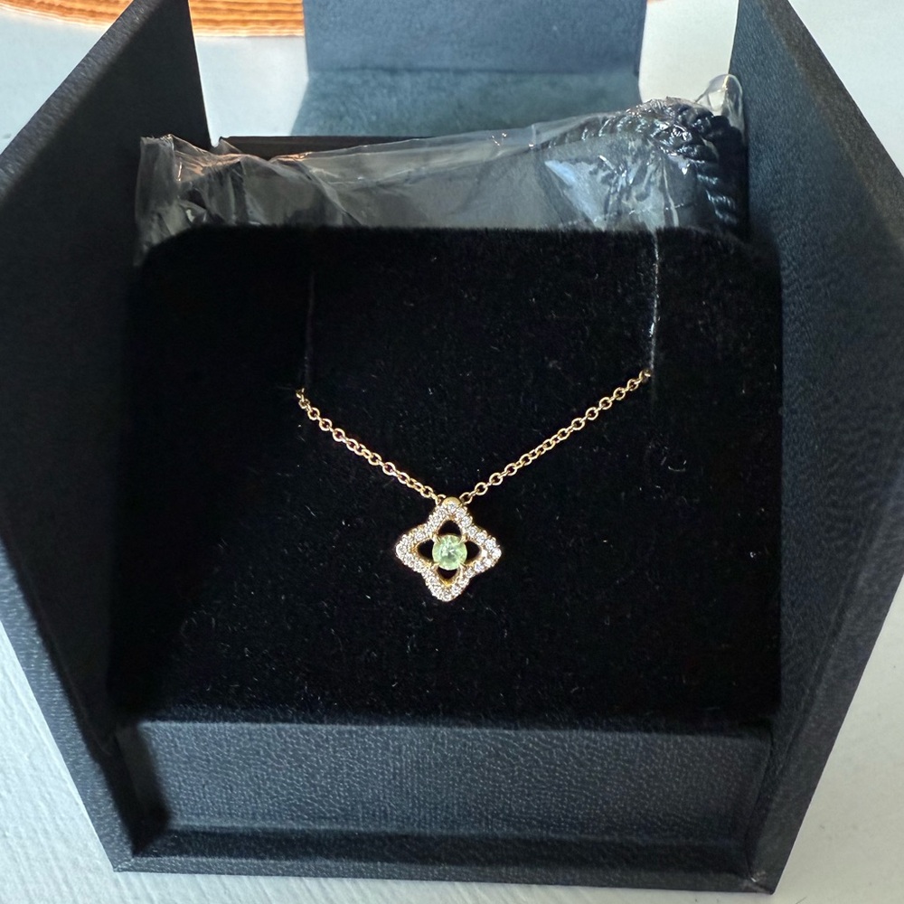 David Yurman Venetian Quatrefoil Peridot Diamond Necklace